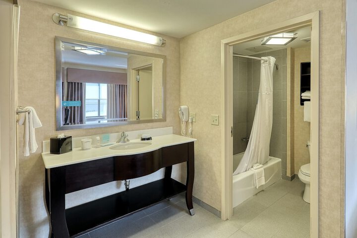 Hampton Inn & Suites Parsippany / North