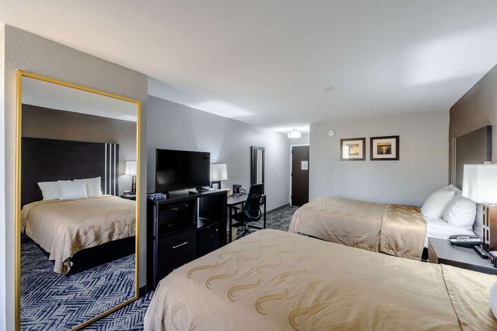 Room 21 of 43