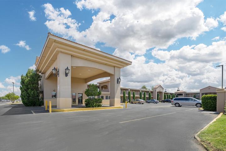 Best Western El Rancho Palacio