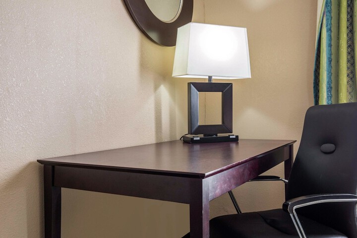 Room 18 of 49