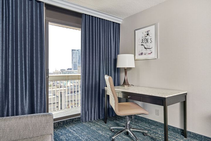 Room 33 of 93