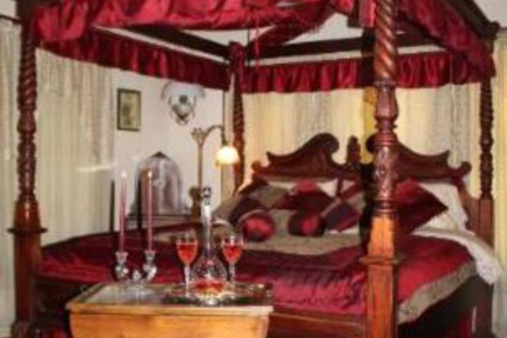 Allas Historical B & B