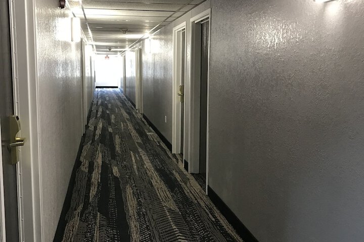 Ballroom/Hall 33 of 35