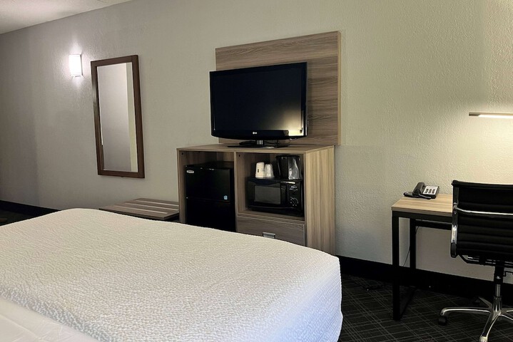 Room 21 of 50