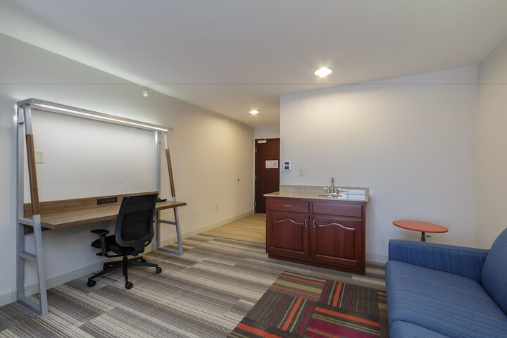 Holiday Inn Express Hotel & Suites South Bend by IHG