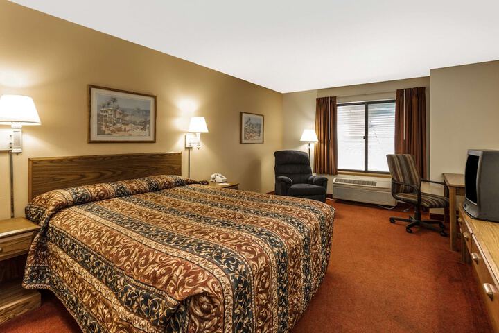 Room 15 of 44