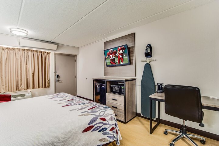 Room 35 of 36