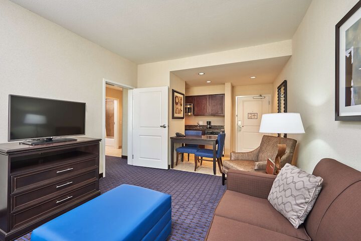 Room 12 of 20