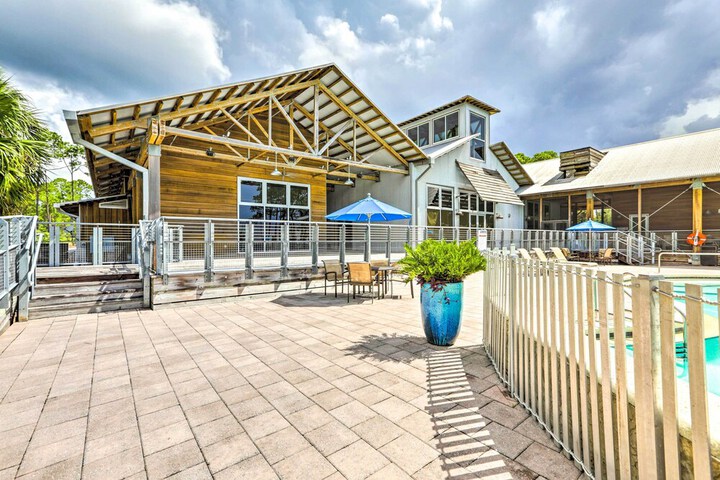 Near State Parks: Carrabelle Home w / Beach Access!