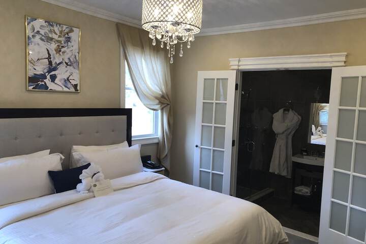 Room 22 of 117