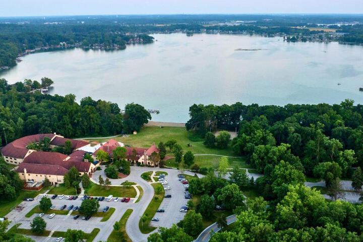 Potawatomi Inn & Cabins