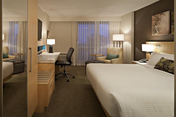 Room 41 of 77