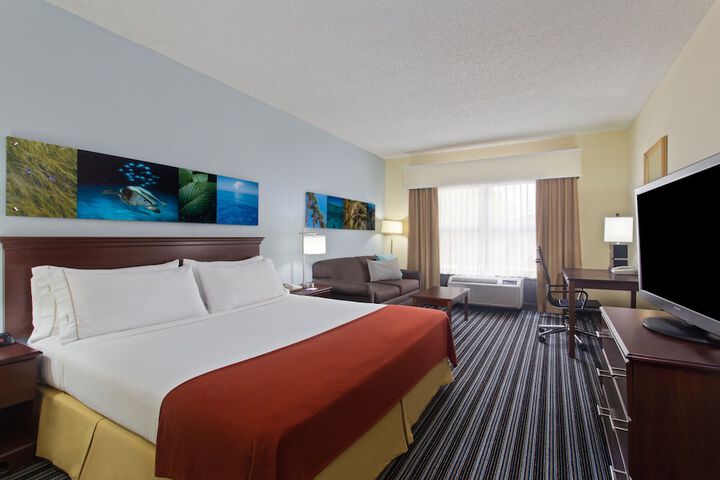 Room 10 of 31