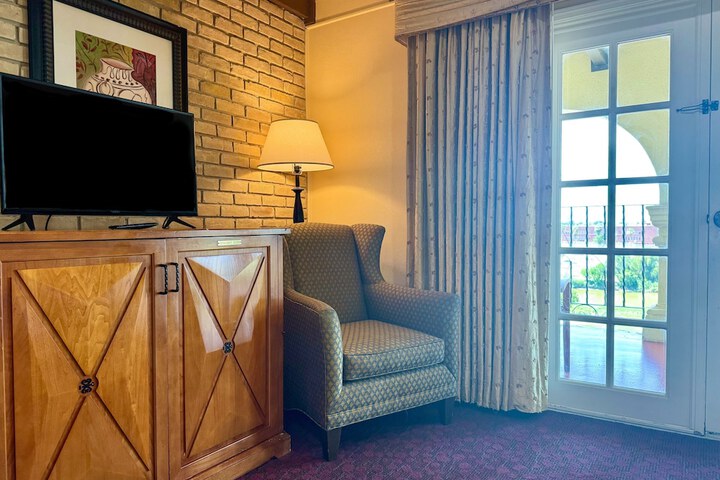Room 36 of 75