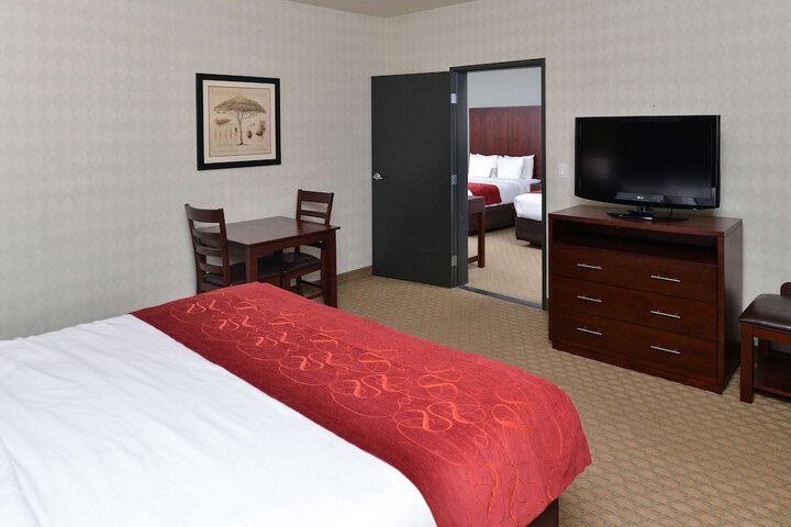 Room 34 of 74