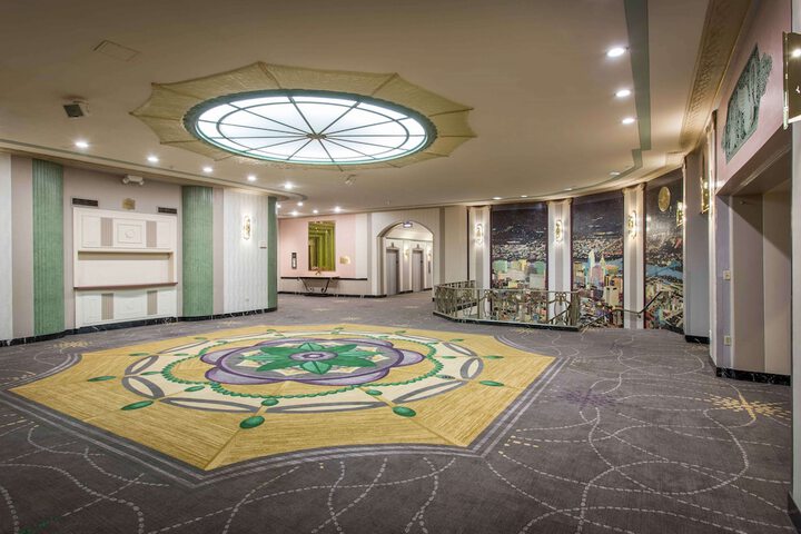Hilton Cincinnati Netherland Plaza
