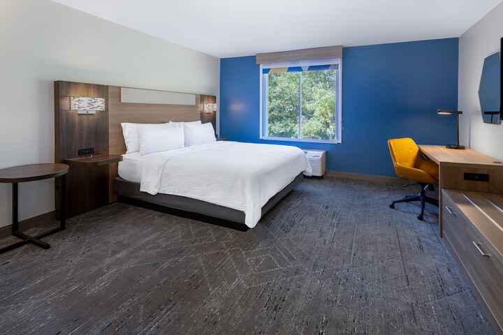 Room 41 of 80
