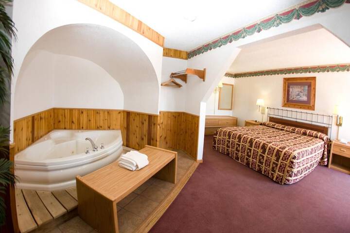 Room 16 of 26