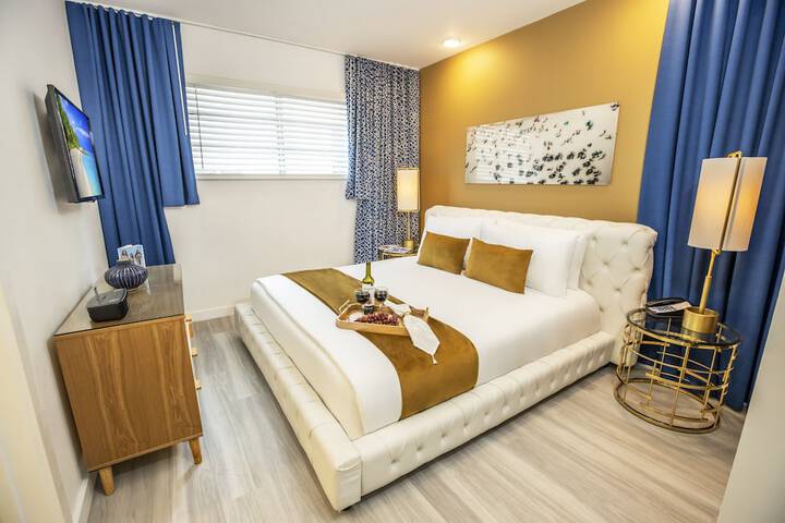 Room 44 of 73