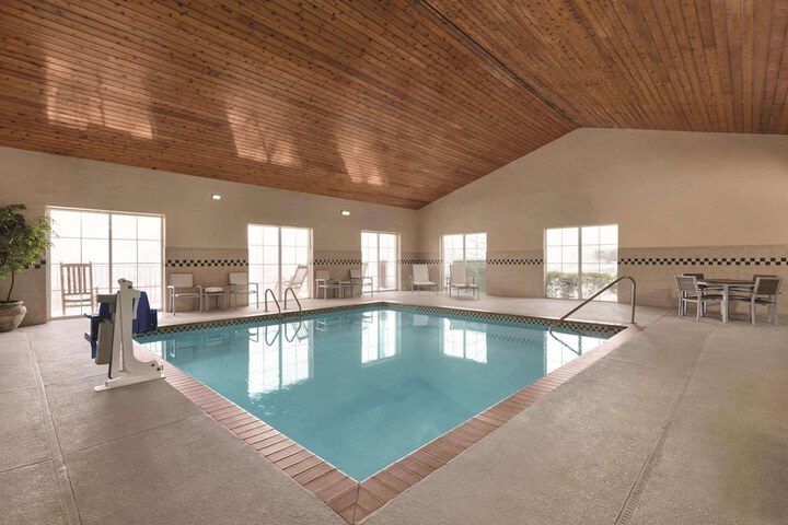 Country Inn & Suites by Radisson Boone, NC