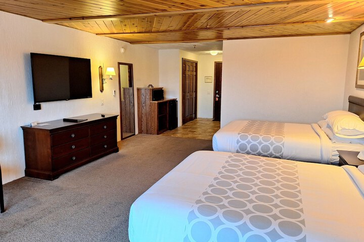 Room 40 of 83
