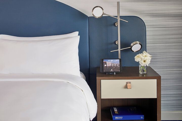 Room 32 of 85