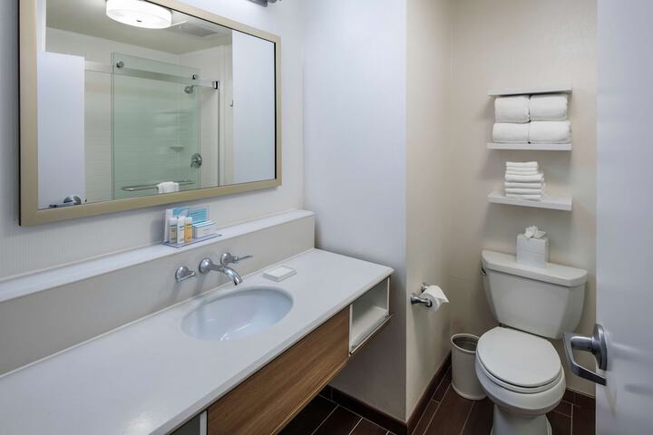 Hampton Inn & Suites Chicago / Lincolnshire