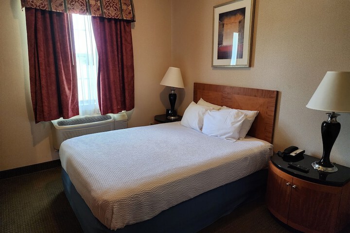 Room 52 of 75