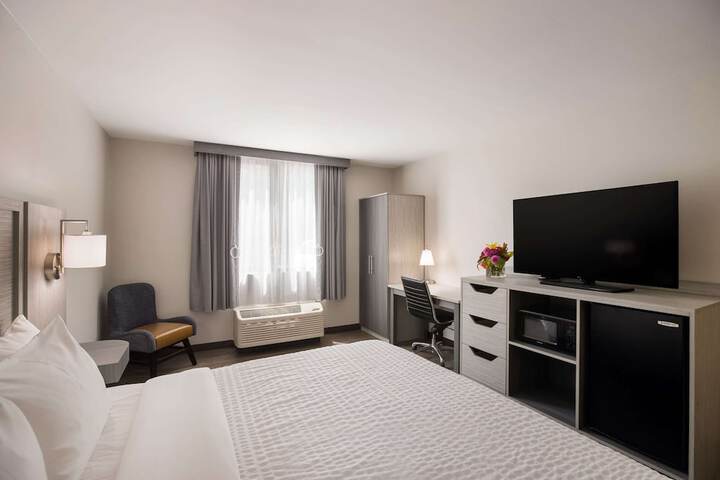 Room 43 of 53