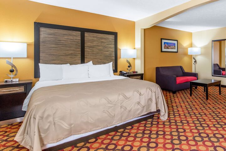 Room 21 of 35