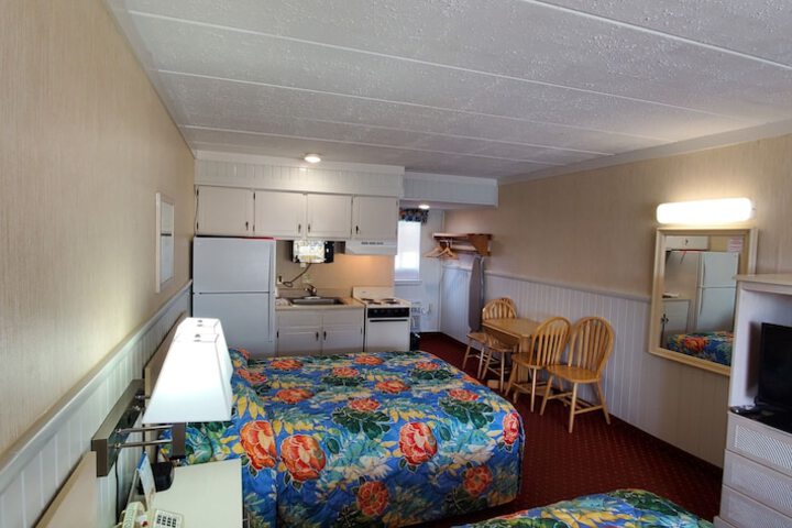 Room 18 of 22
