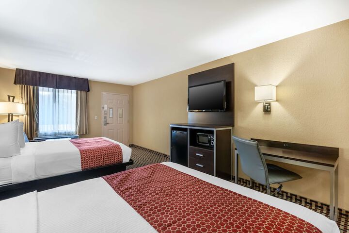 Room 11 of 29