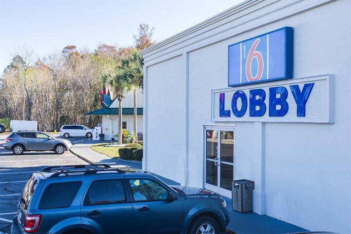 Motel 6 Townsend GA