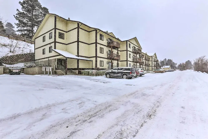Lead Vacation Rental 17 Mi to Sturgis