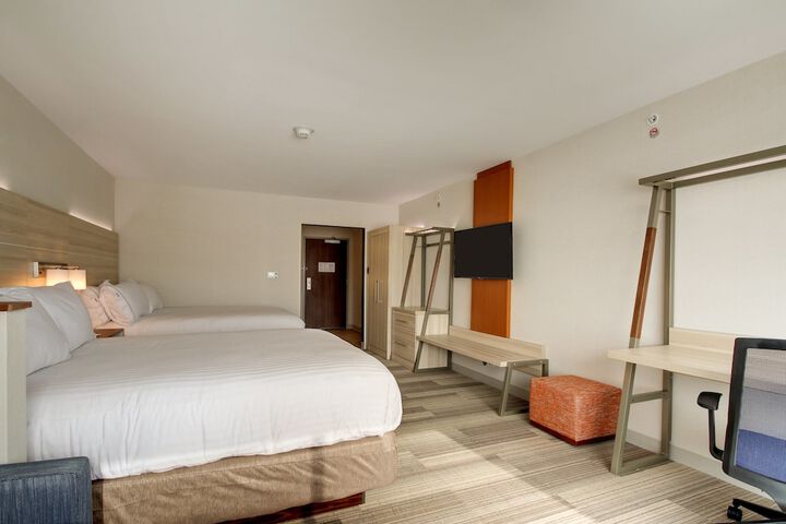 Room 37 of 70