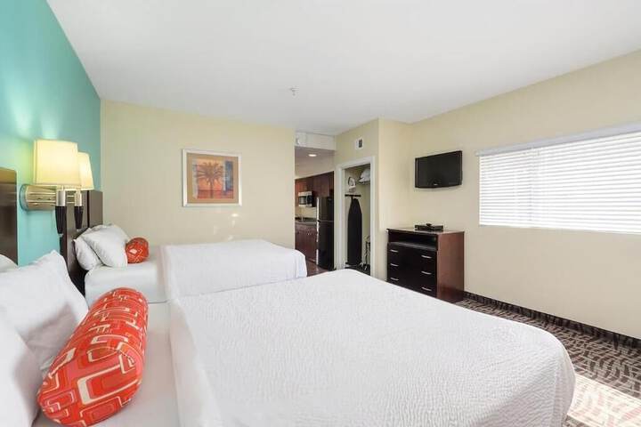Room 33 of 71