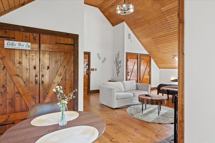 Laurel Valley Mountain Retreat