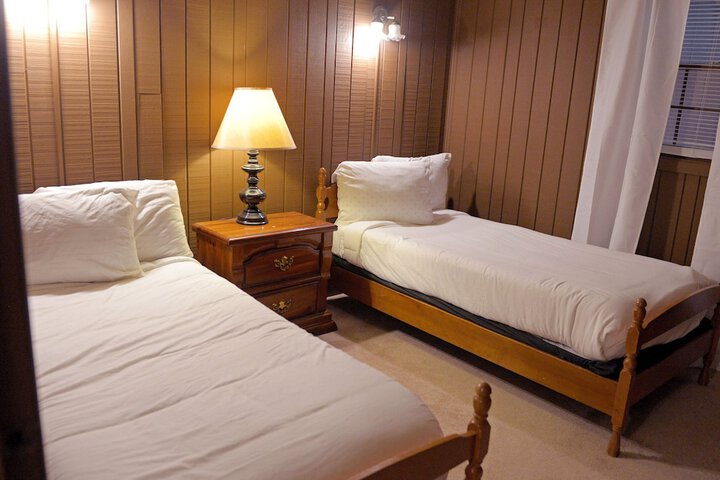 Room 107 of 399