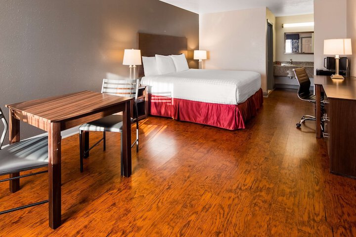 SureStay Plus Hotel by Best Western Hammond