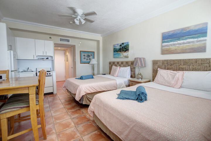Room 210 of 242