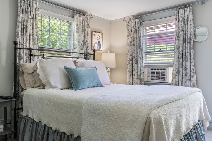 Westbrook Inn B & B