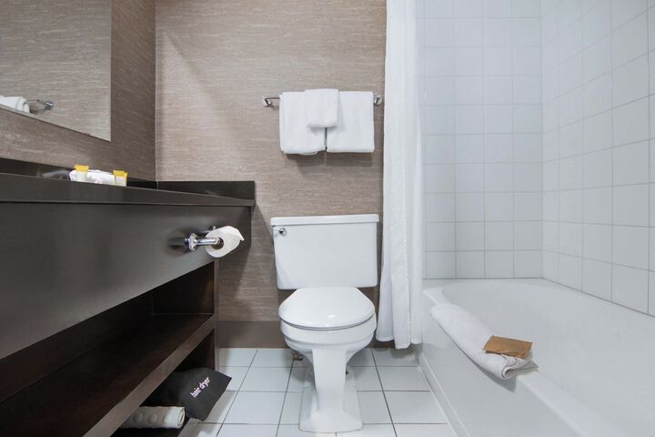 Sandman Hotel & Suites Kelowna