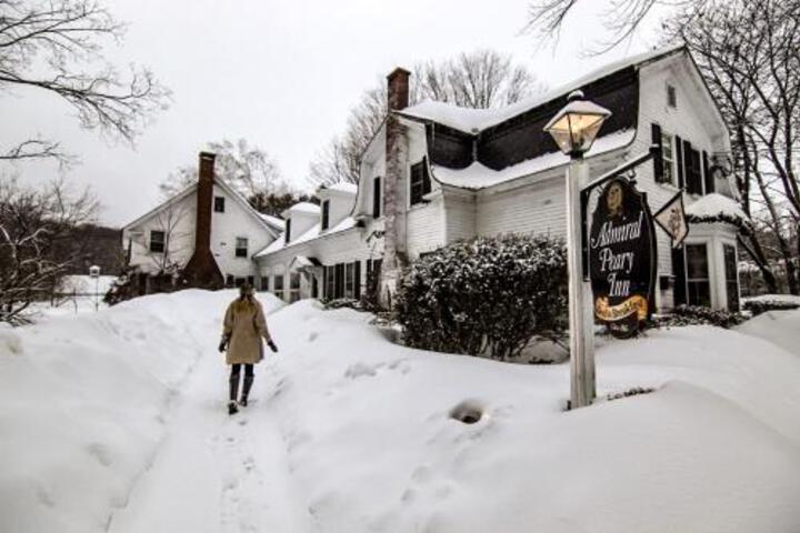 Admiral Peary Inn