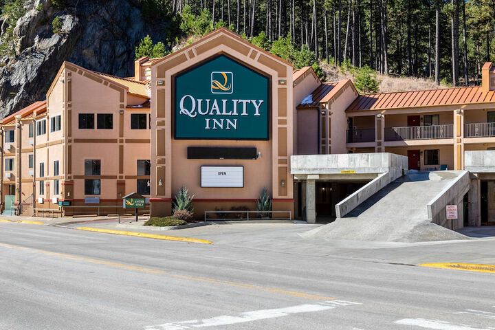 Quality Inn Keystone near Mount Rushmore