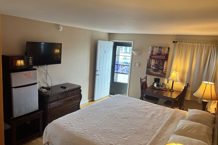 Room 22 of 51