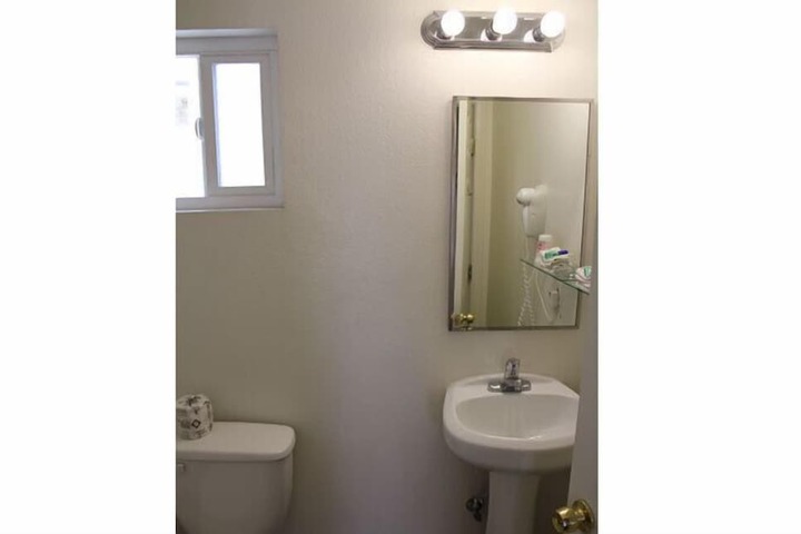 Room 34 of 53