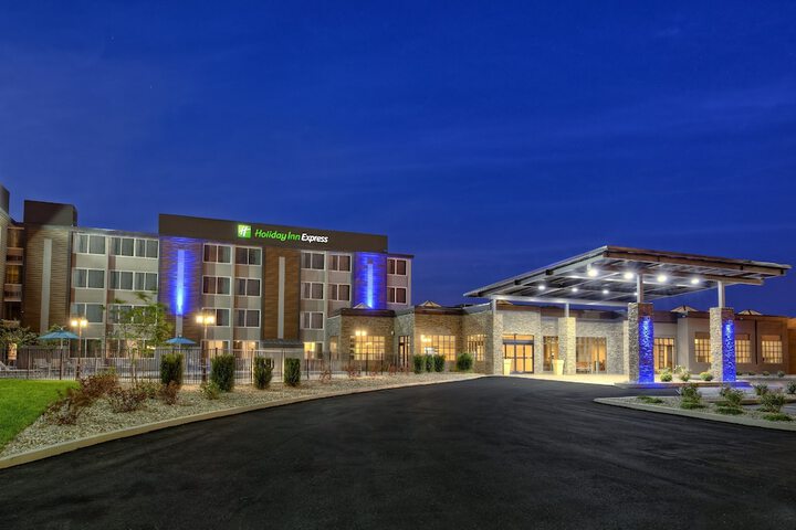 Hotel 4 of 29