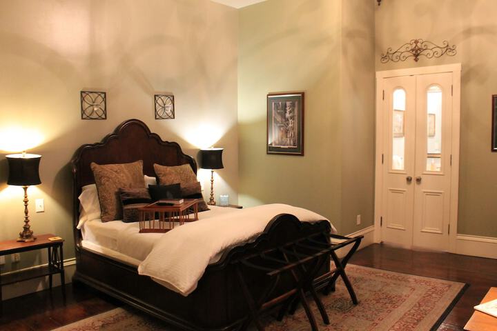 Room 22 of 45