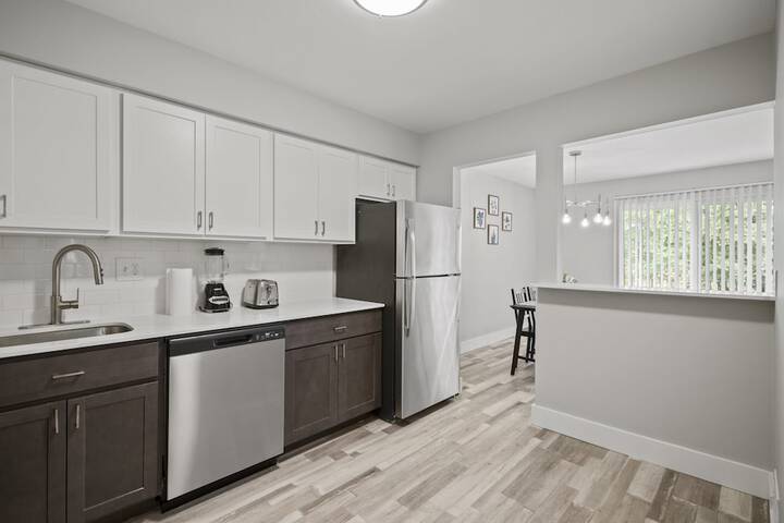 2BR Stay Close to Downtown