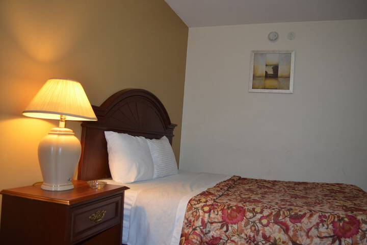 Room 16 of 24